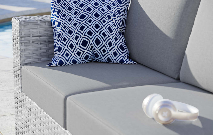 Sienna Outdoor Patio Left-Arm Loveseat in Light Gray Gray