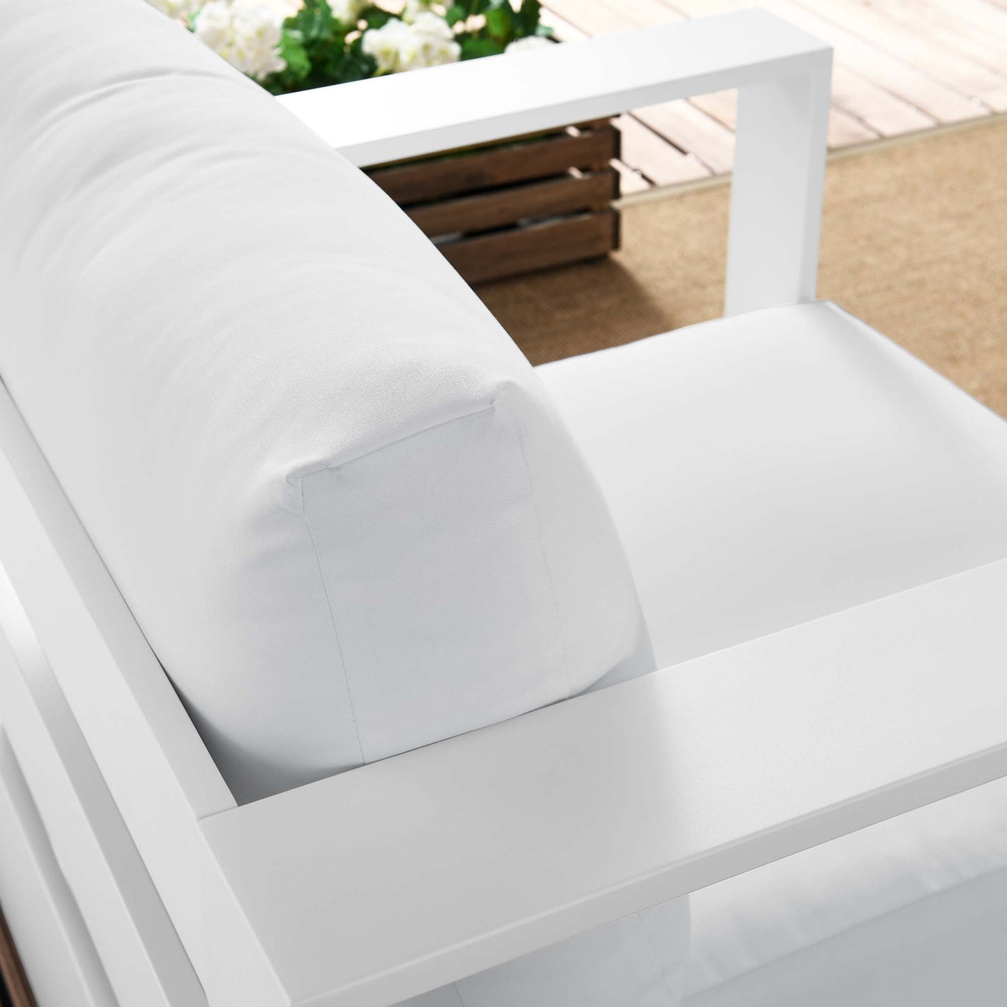 Aspen Outdoor Patio Powder-Coated Aluminum Armchair in White White
