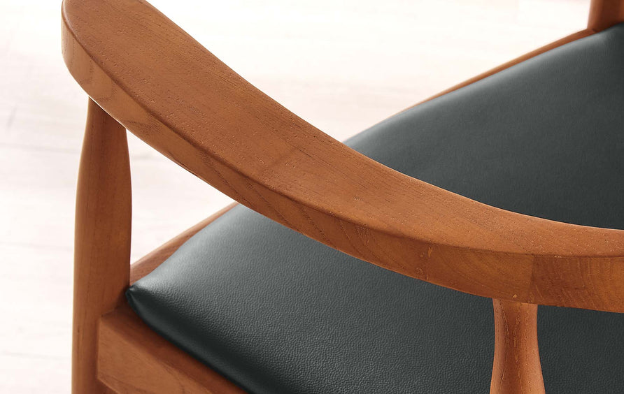 Gudvangen Dining Armchair in Black