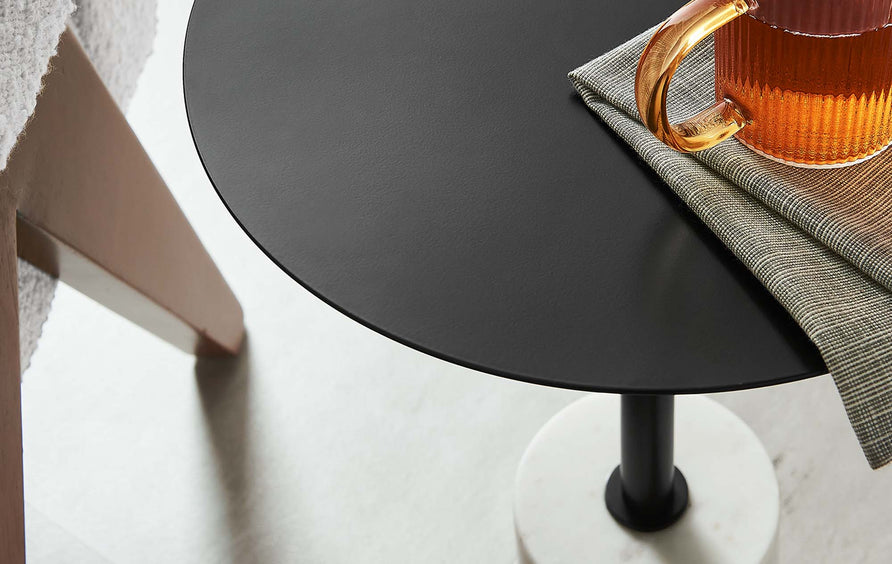 Albarracin Round Side Table in White Black
