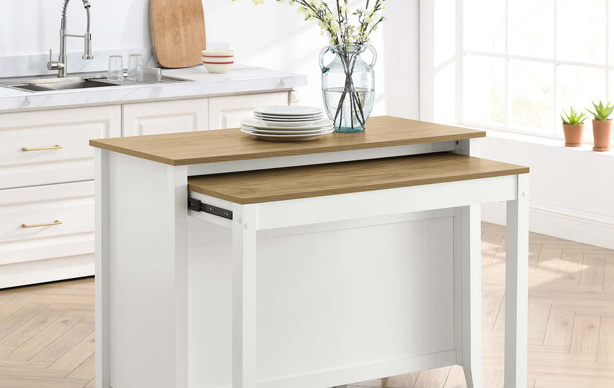 Hayes Kitchen Island in Oak White