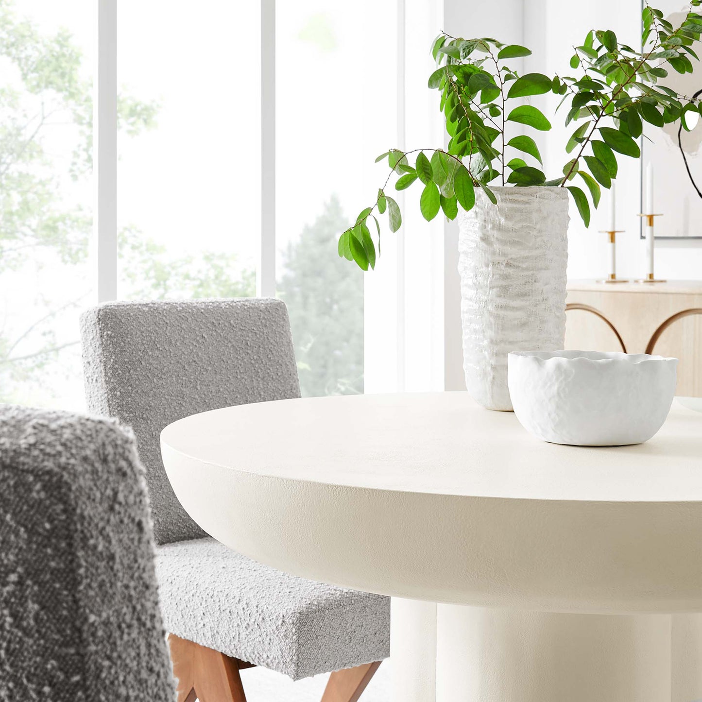 Canopy 40" Round Concrete Dining Table in White