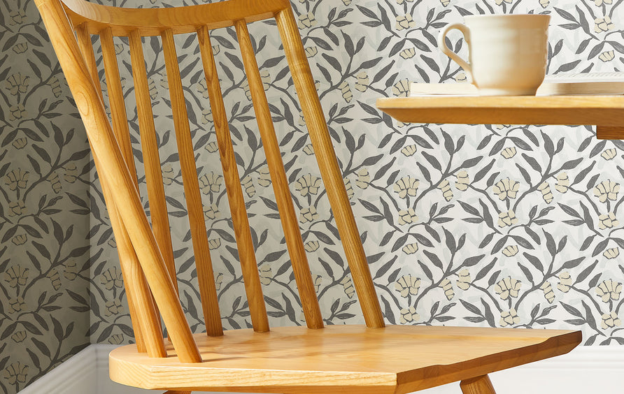 Wynne Spindle Back Dining Side Chairs Set of 2 in Ash