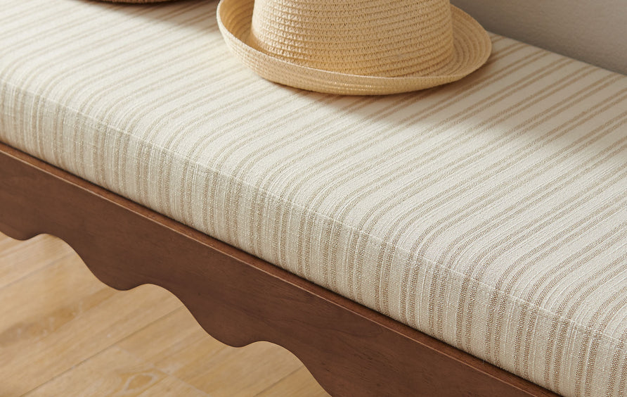 Frias Scalloped Edge Striped Accent Bench in Oatmeal Stripe