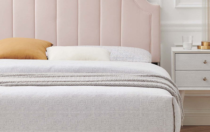 Cypress Performance Velvet Twin Platform Bed in Pink