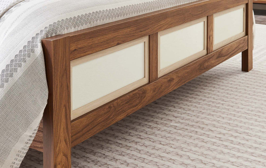Sorrel Wood Grain Queen Platform Bed in Walnut