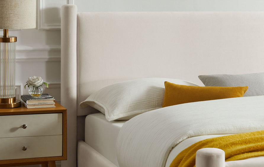 Sawyer Performance Velvet Queen Platform Bed in Alabaster