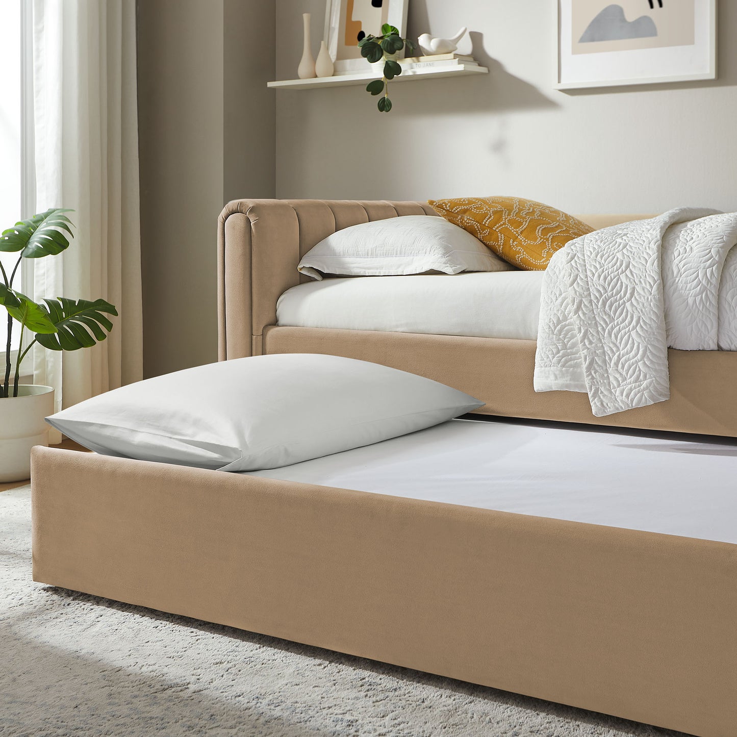 Kesia Channel Tufted Performance Velvet Twin Daybed With Trundle in Taupe