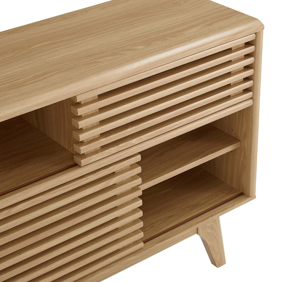 Vera Display Stand in Oak