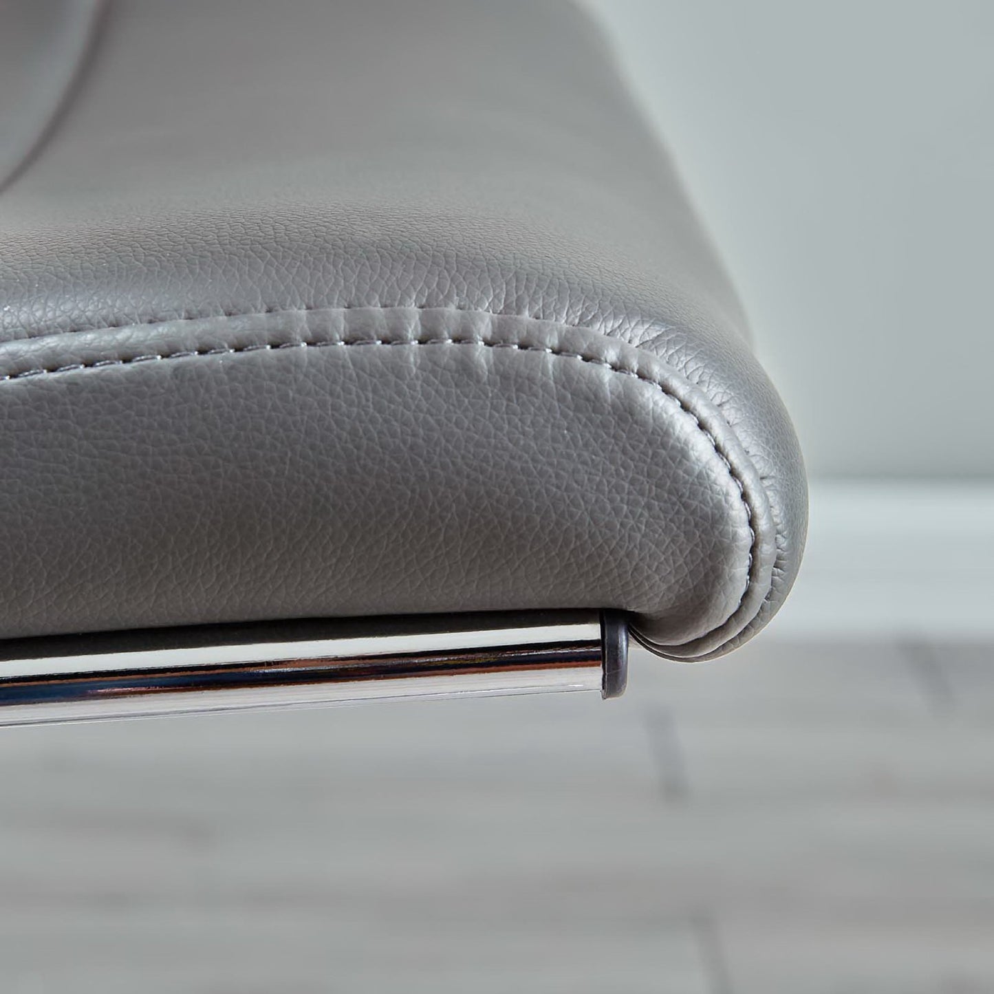 Vanilla Mid Back Office Chair in Gray