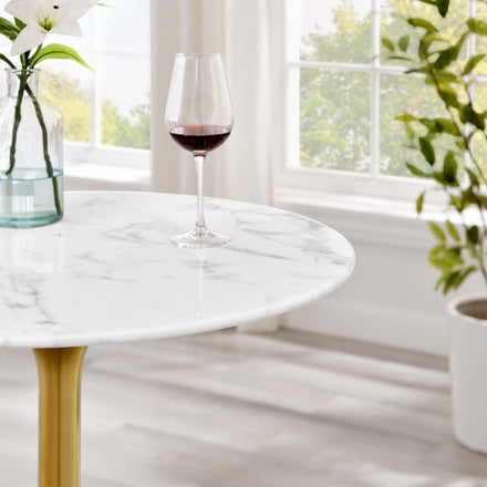 Lippa 28" Round Faux Marble Bar Table in Gold White