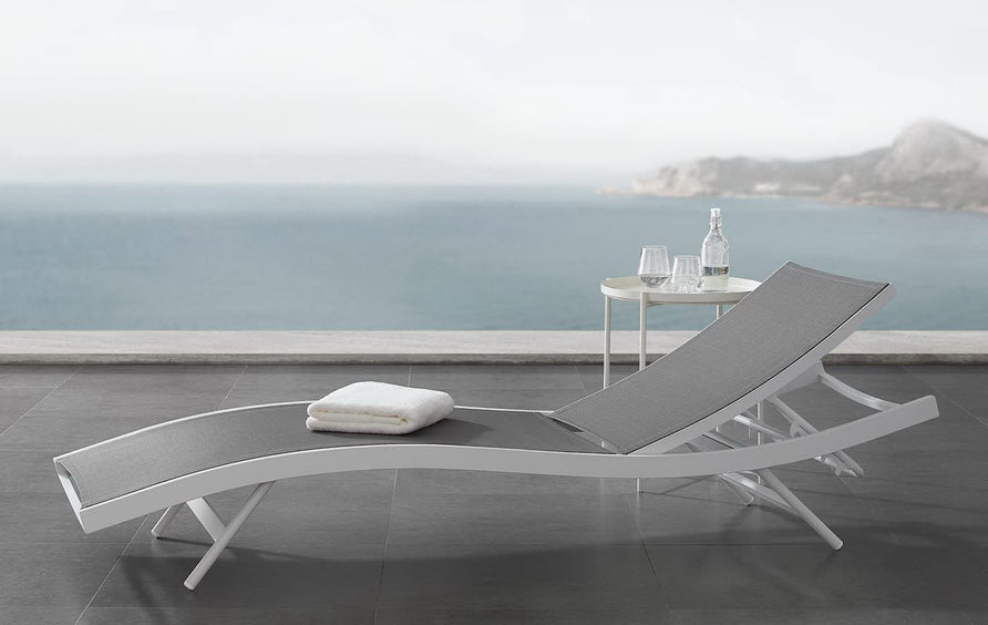 Bergamot Outdoor Patio Mesh Chaise Lounge Chair in White Gray