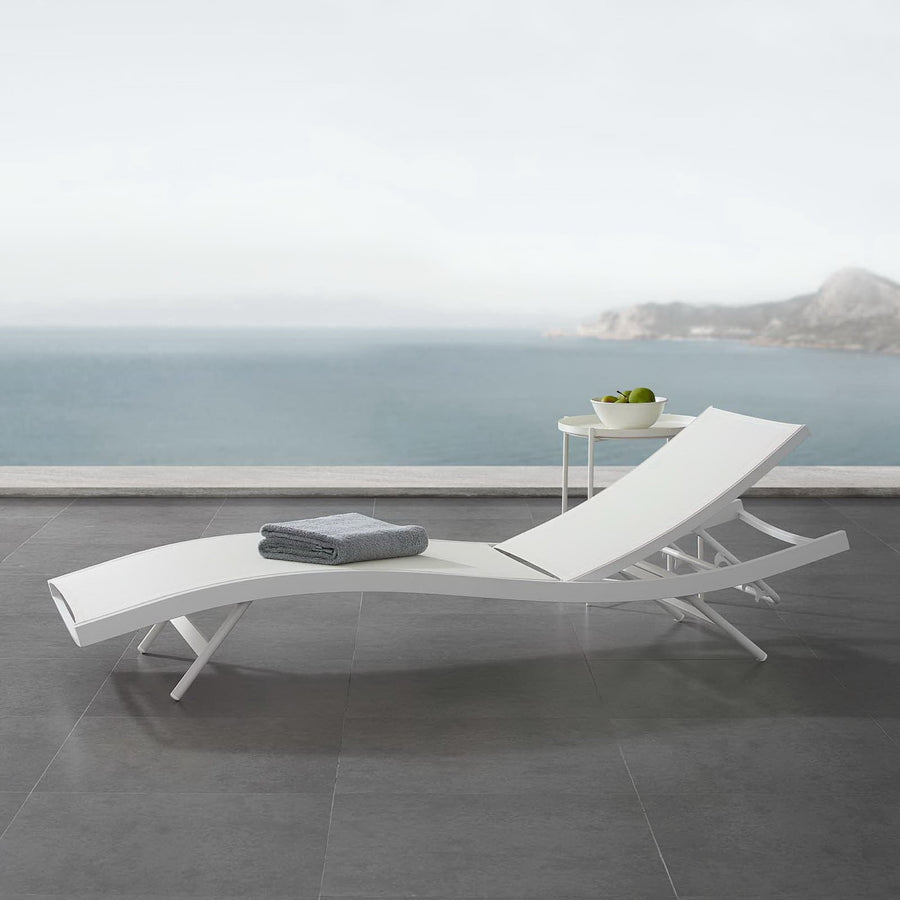 Bergamot Outdoor Patio Mesh Chaise Lounge Chair in White White