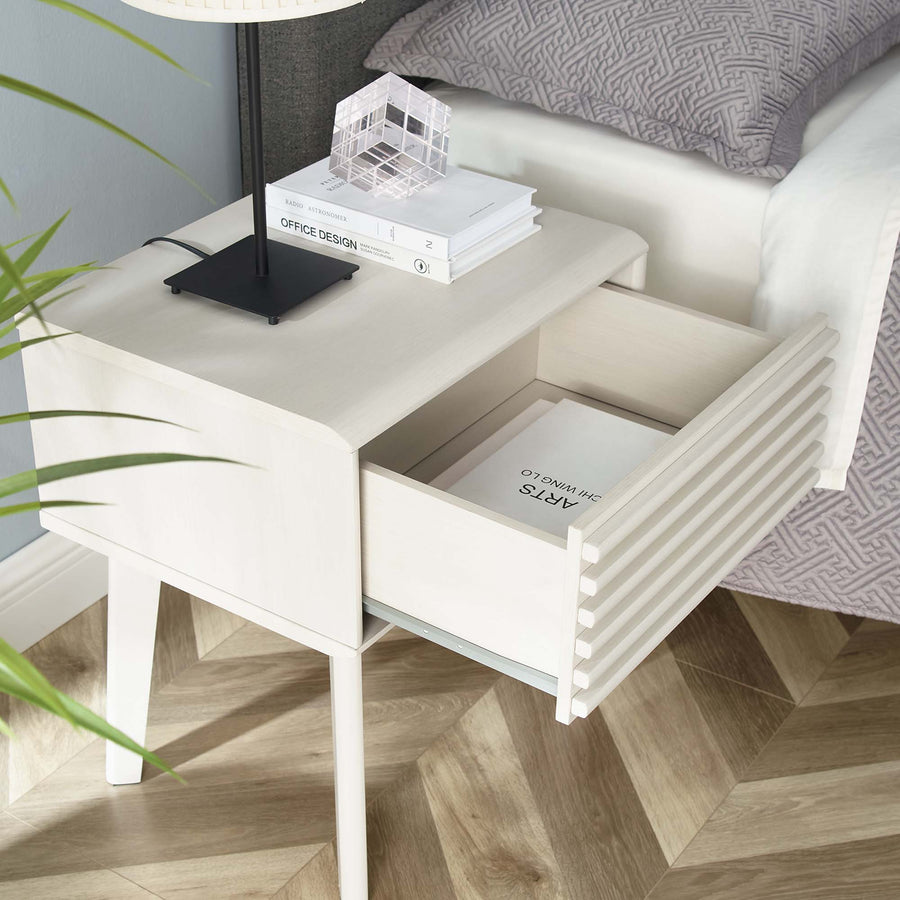 Vera End Table in White