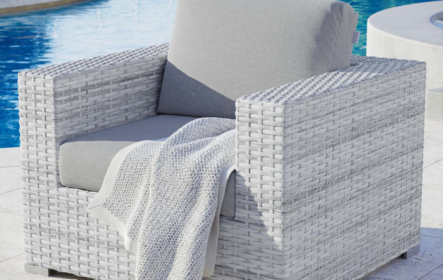 Sienna Outdoor Patio Armchair in Light Gray Gray