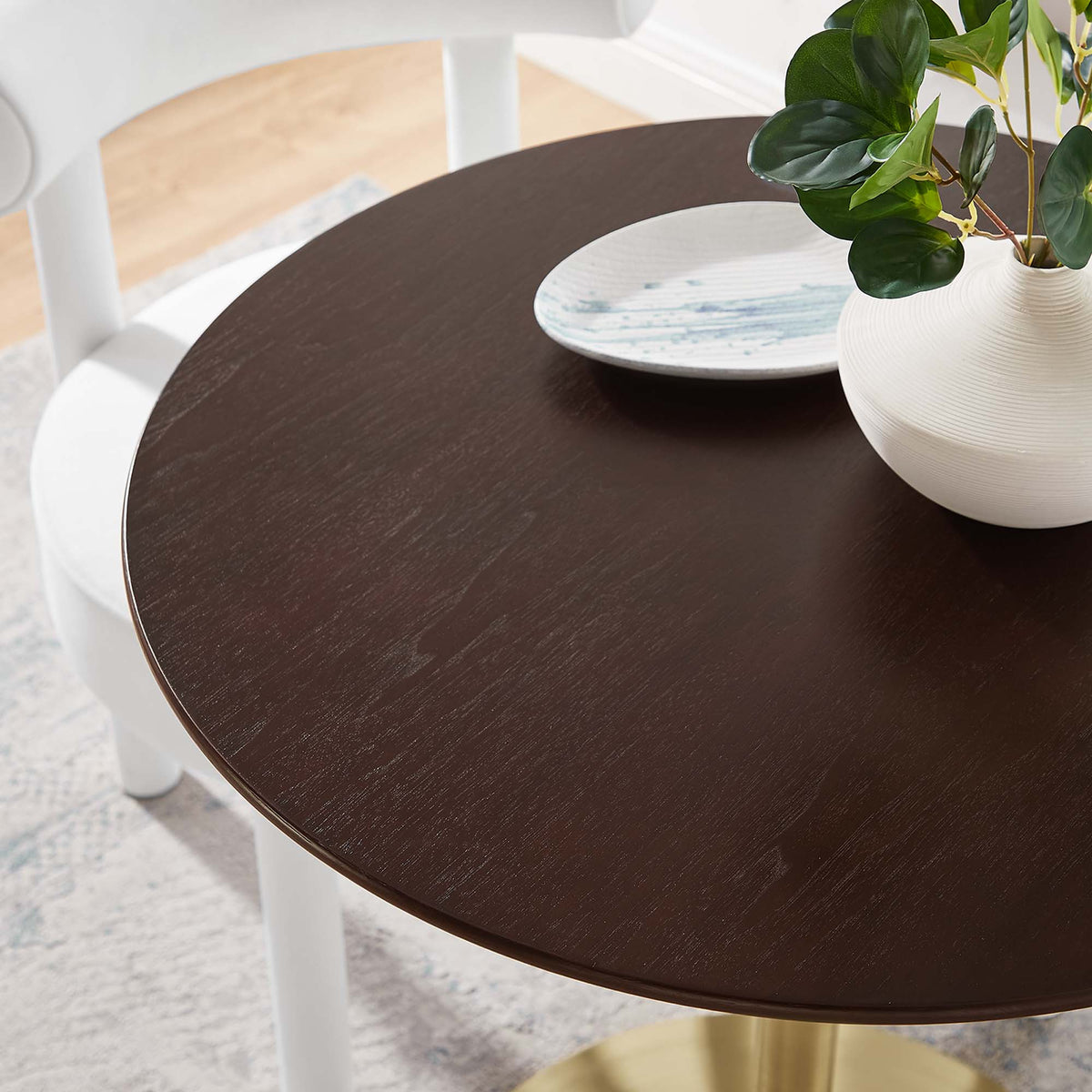 Lippa 28" Round Wood Dining Table in Gold Cherry Walnut