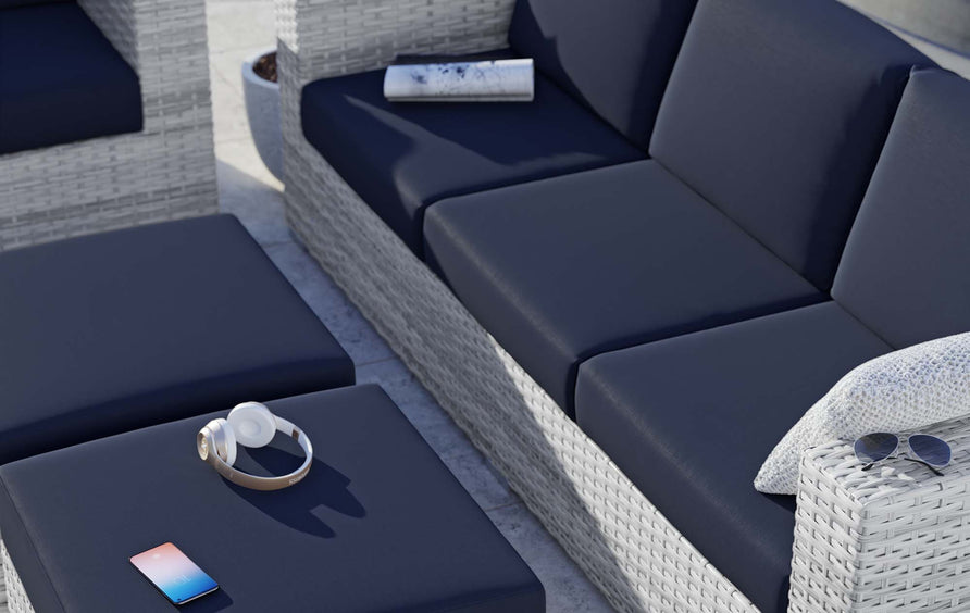 Sienna 4-Piece Outdoor Patio Set in Light Gray Navy