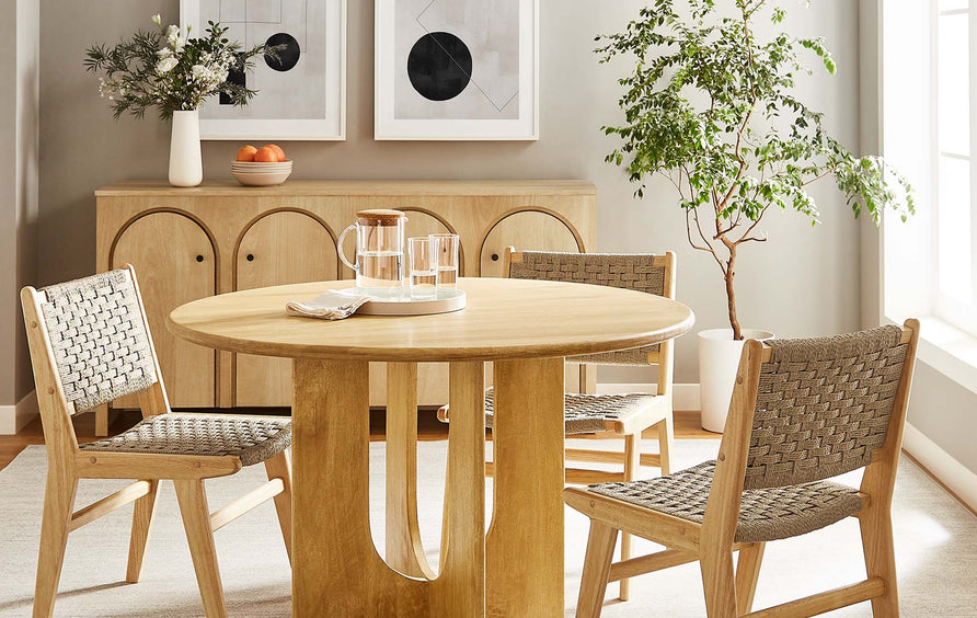 Salon Round 48" Wood Dining Table in Oak