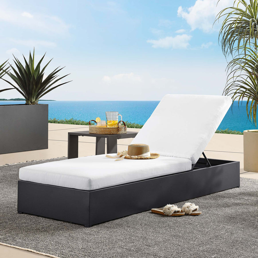 Aspen Outdoor Patio Powder-Coated Aluminum Chaise Lounge Chair in Gray White
