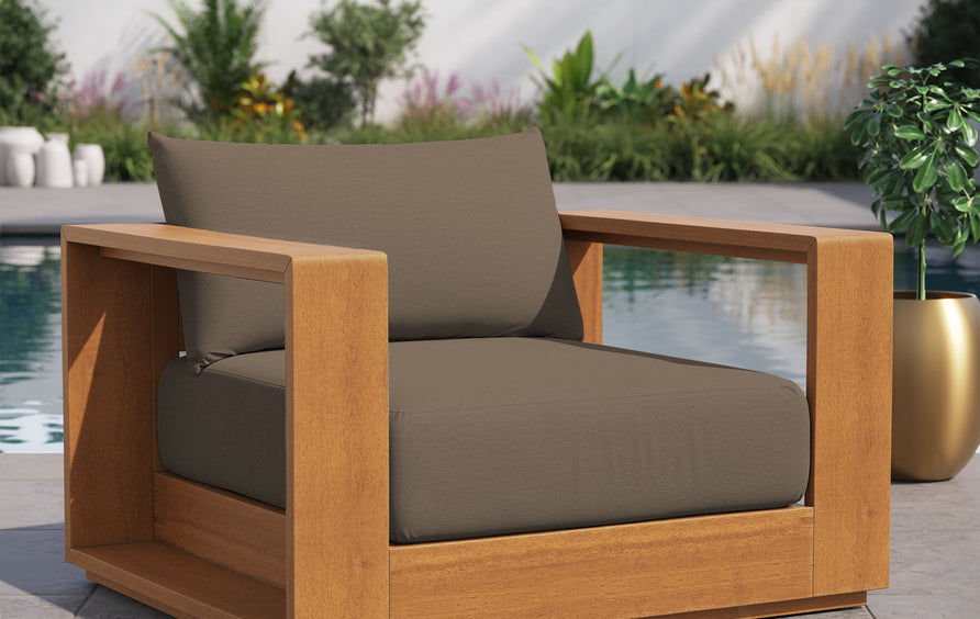 Aspen Outdoor Patio Acacia Wood Chair in Natural Cocoa