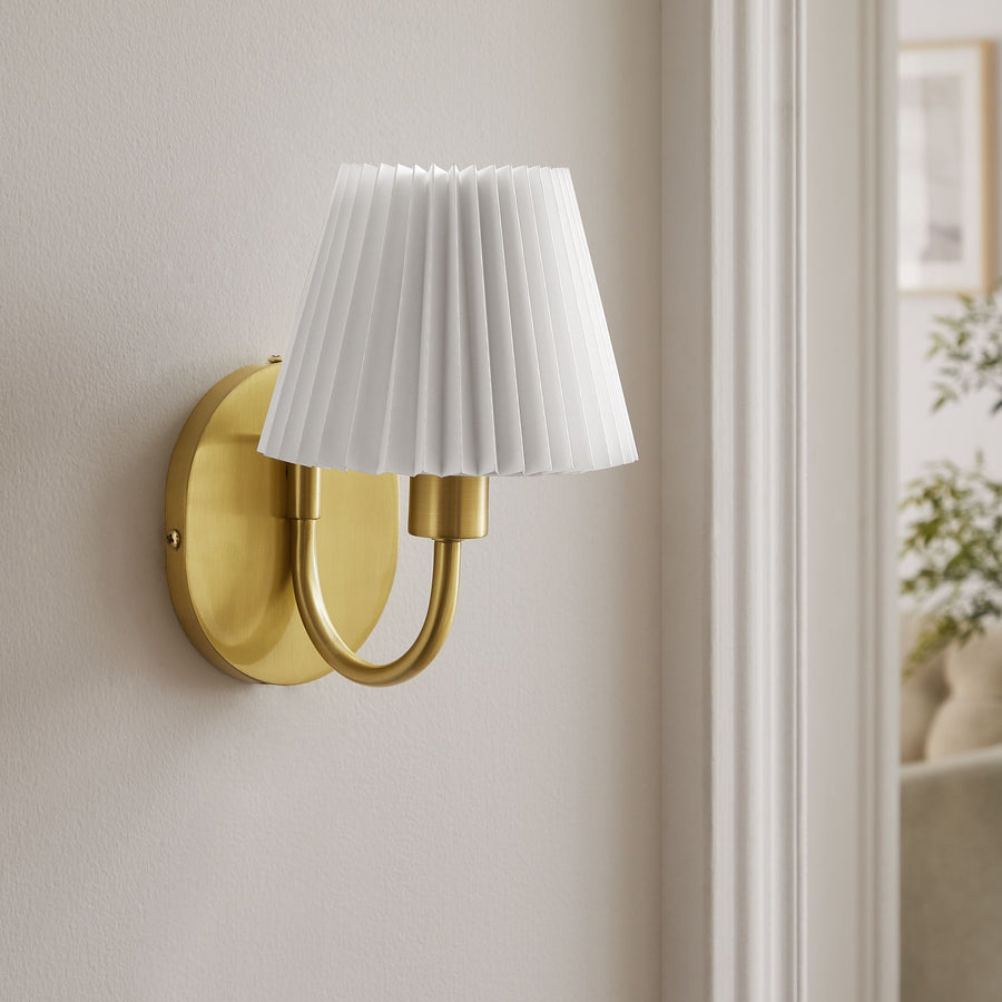 Orchard Wall Sconce in Brass