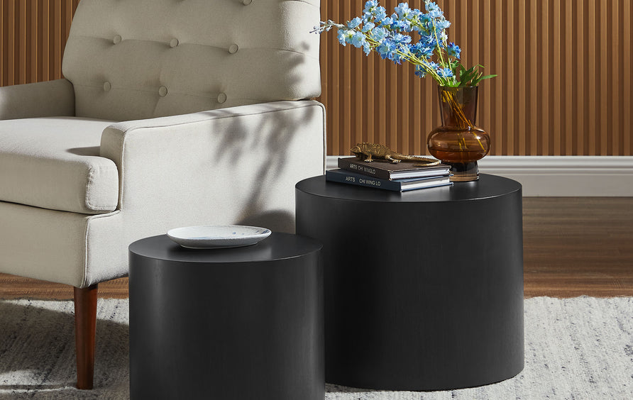 Ximena Round Nesting Coffee Tables Set of 2 in Black
