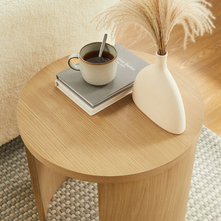Aspect Round Wood End Table in Oak