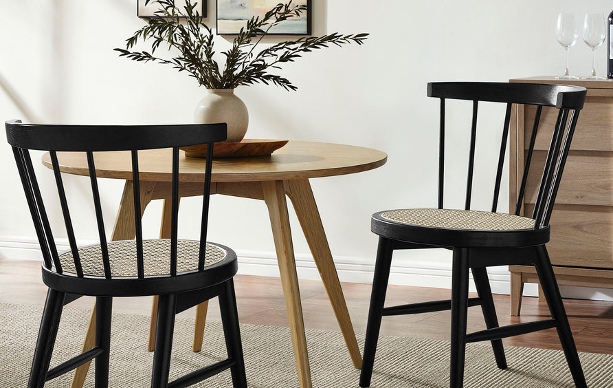 Peratallada Curved Spindle Back Dining Chairs Set of 2 in Black