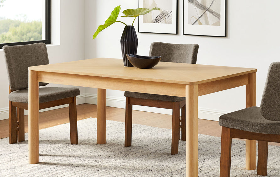 Maize Extendable Dining Table in Oak