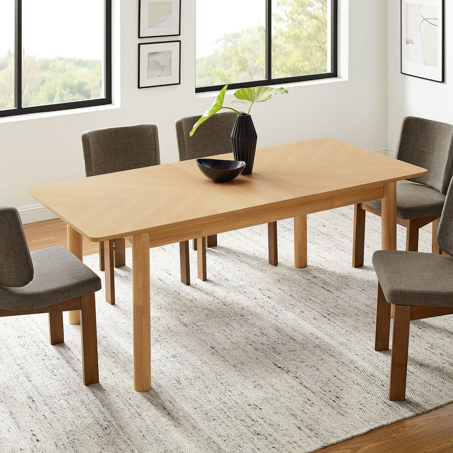 Maize Extendable Dining Table in Oak