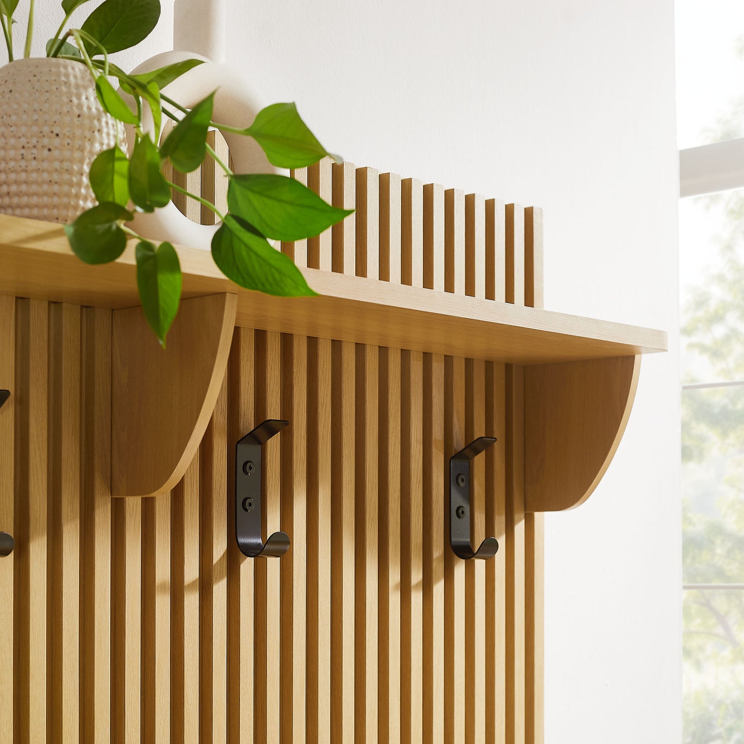 Vera Fluted 3-in-1 Hall Tree With Storage Bench and Coat Rack in Oak