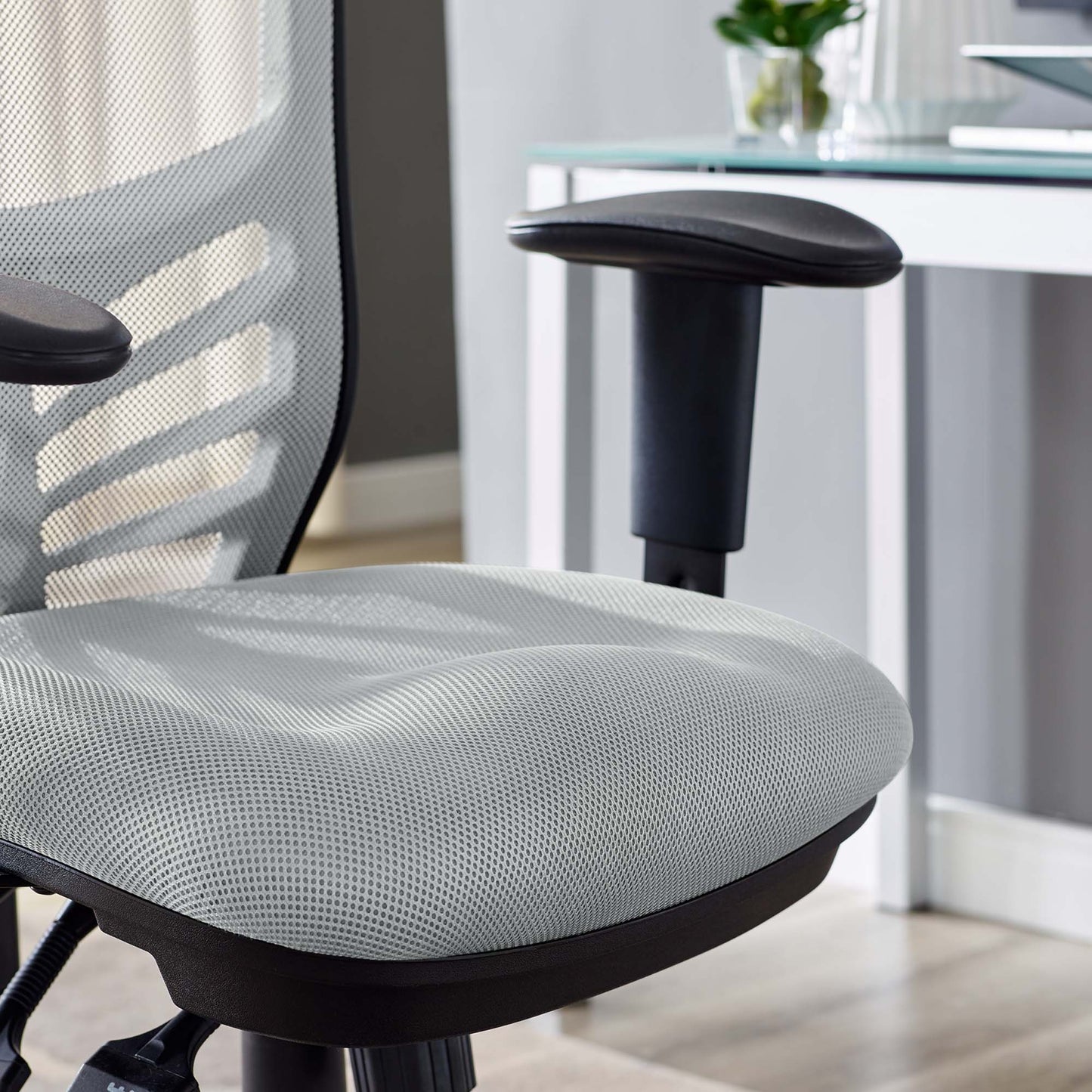 Articulate Mesh Office Chair by Furniture for America