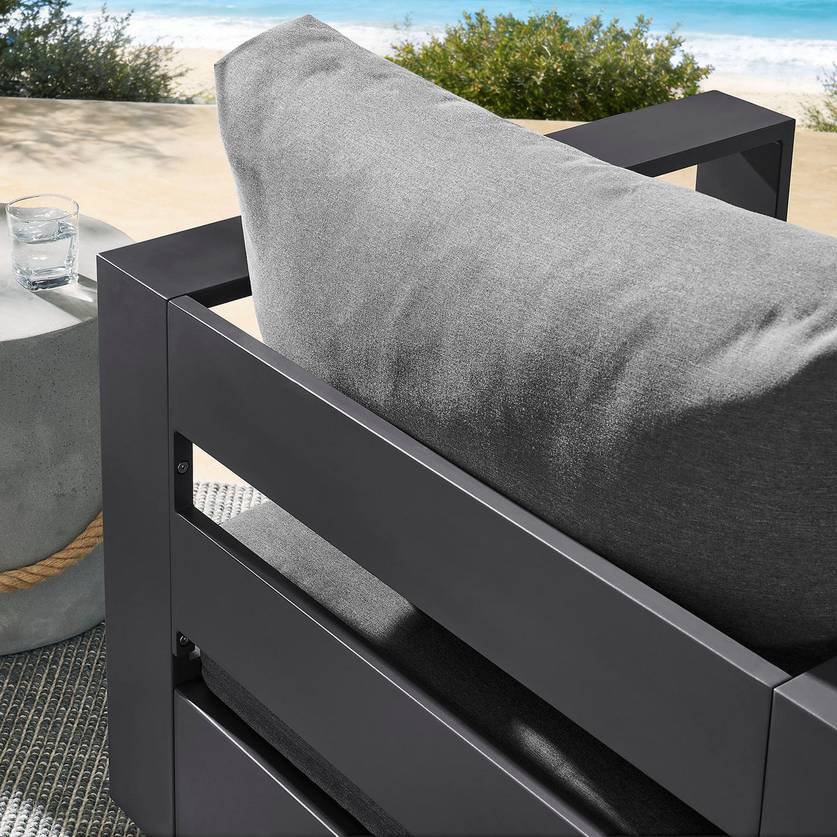 Tahoe Outdoor Patio Powder-Coated Aluminum Swivel Armchair in Gray Charcoal