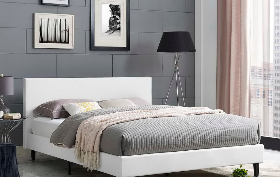 Retreat Full Bed in White