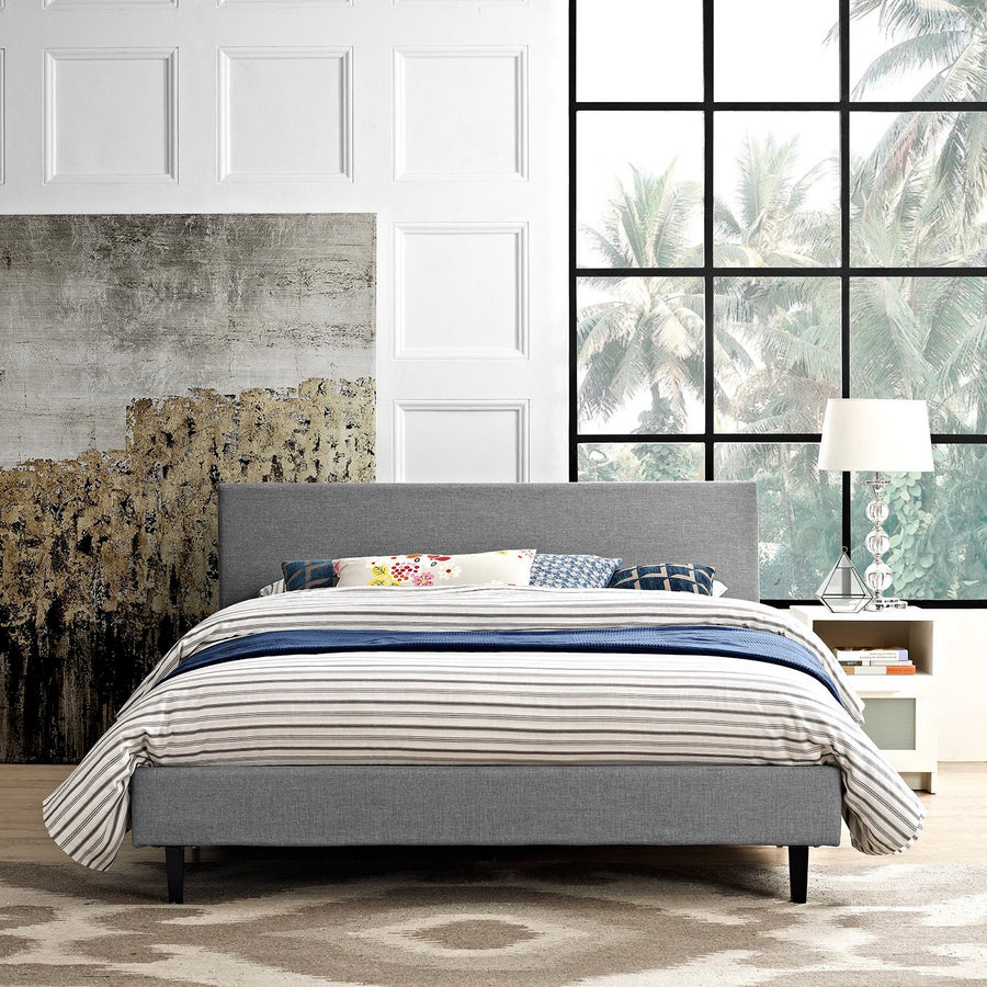 Retreat Fabric Queen Bed in Light Gray