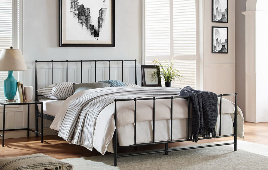 Eira Queen Bed in Brown