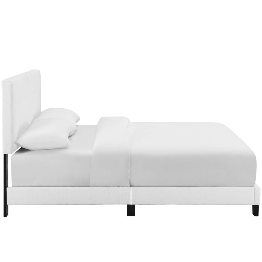 Cottage Upholstered Fabric Full Bed in White