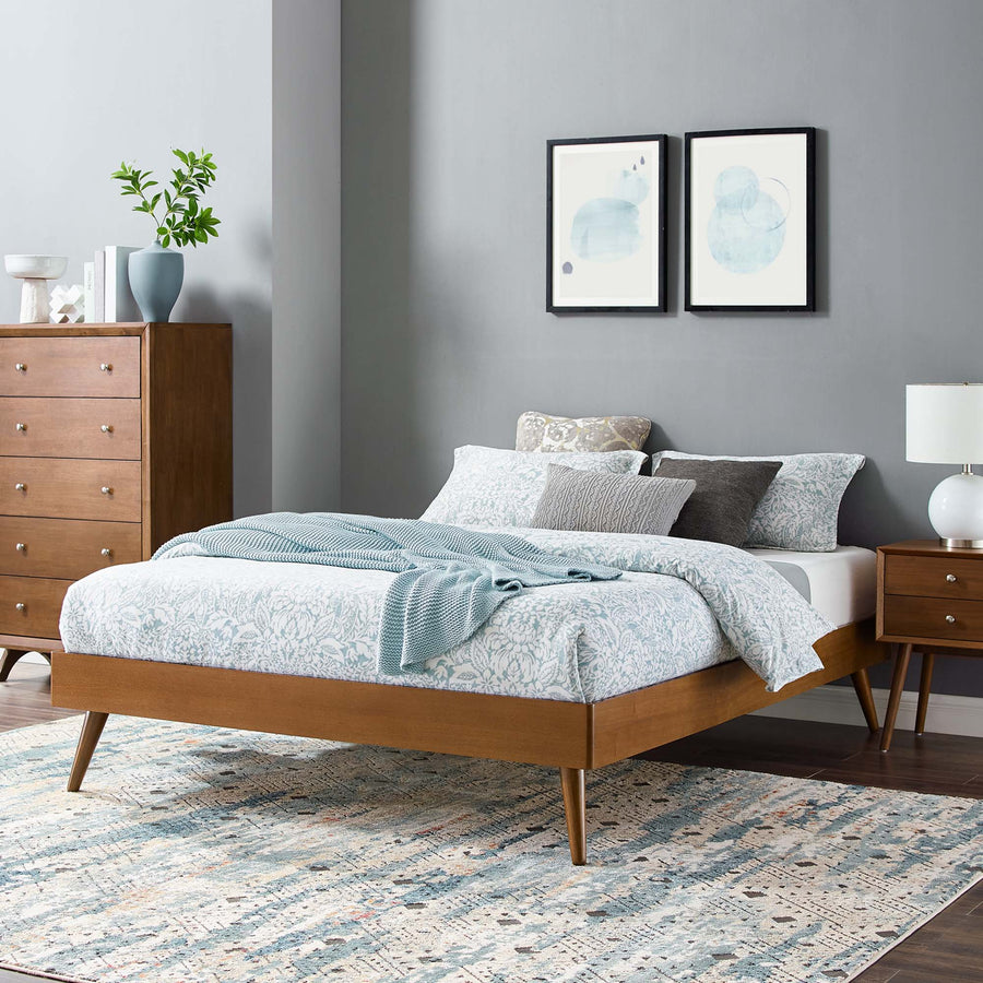 Spindle Wood Queen Platform Bed Frame in Walnut