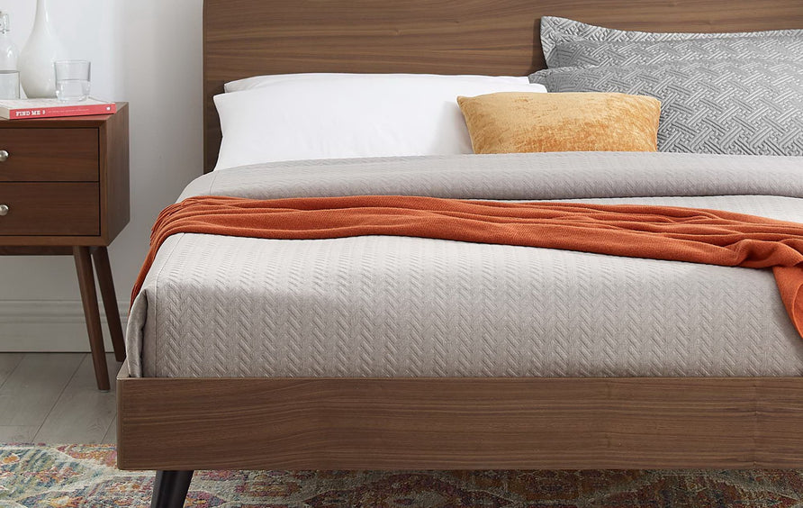 Carwyn Wood Queen Platform Bed in Walnut