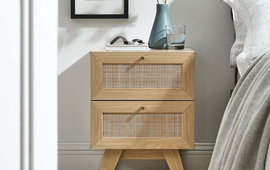 Wren 2-Drawer Nightstand in Oak
