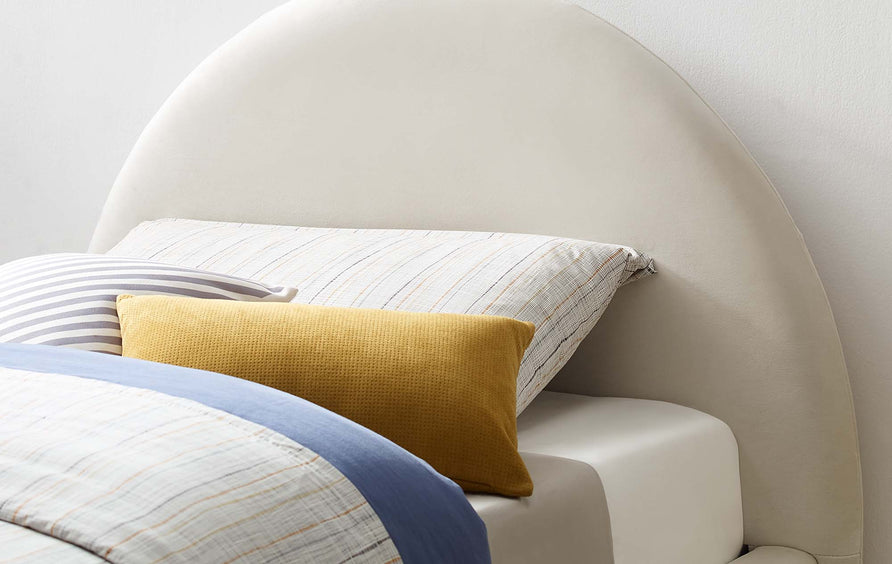 Quinn Performance Velvet Arched Round Twin Platform Bed in Alabaster