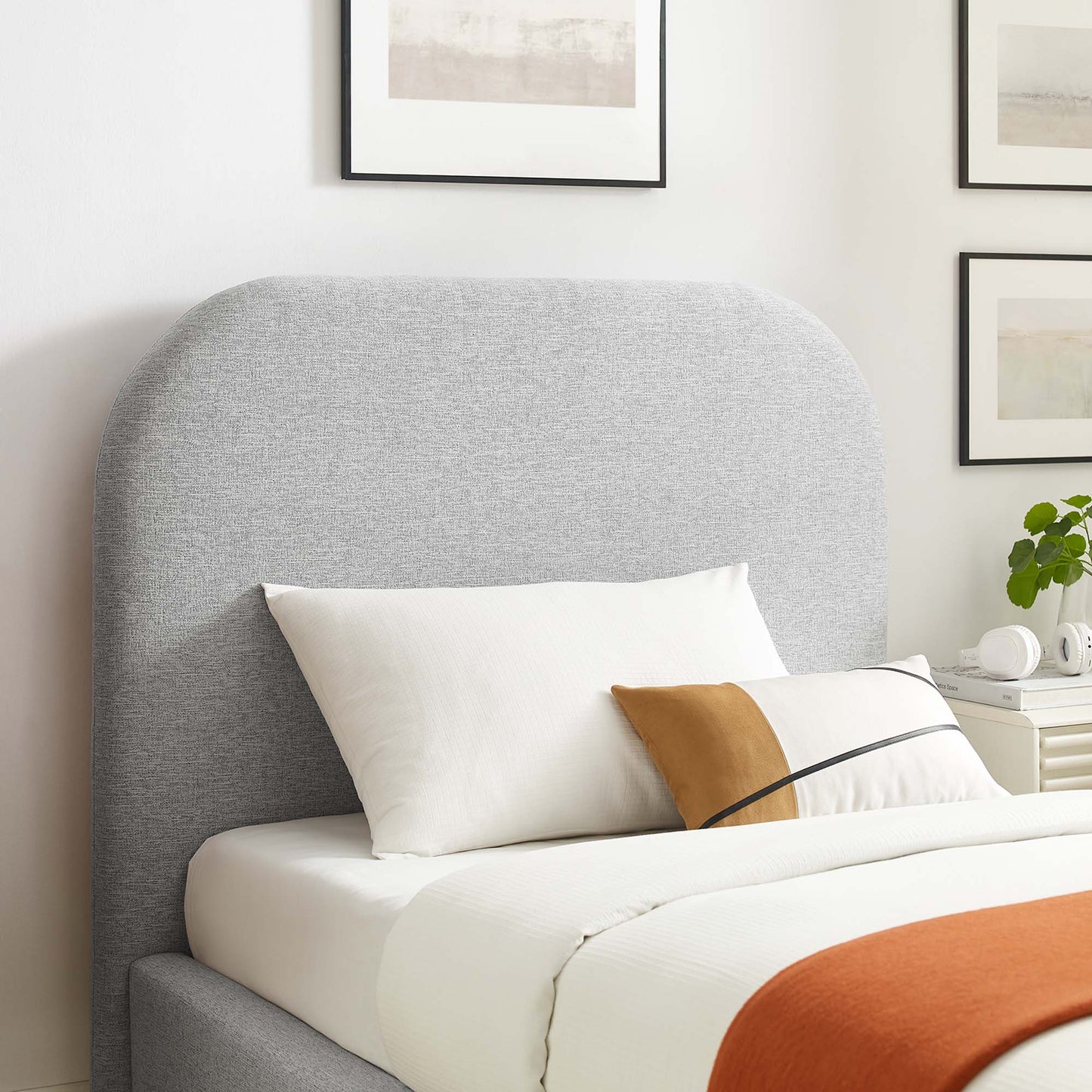 Keynote Upholstered Fabric Curved Twin Platform Bed by Furniture For America