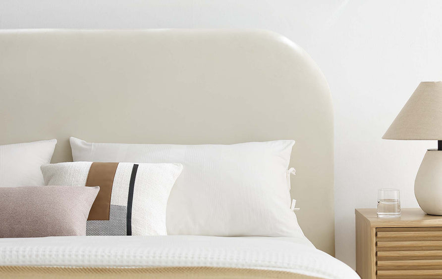 Twill Performance Velvet Curved Full Platform Bed in Alabaster