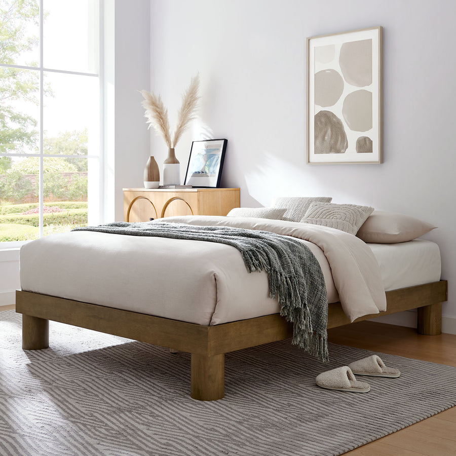 Argyle Wood Queen Platform Bed in French Oak