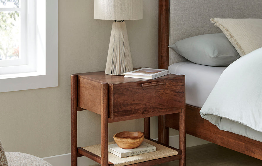 Nordkapp 1-Drawer Wood Nightstand in Walnut