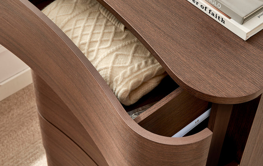 Mosaic 5-Drawer Curved Dresser Chest of Drawers in Brushed Brown Oak