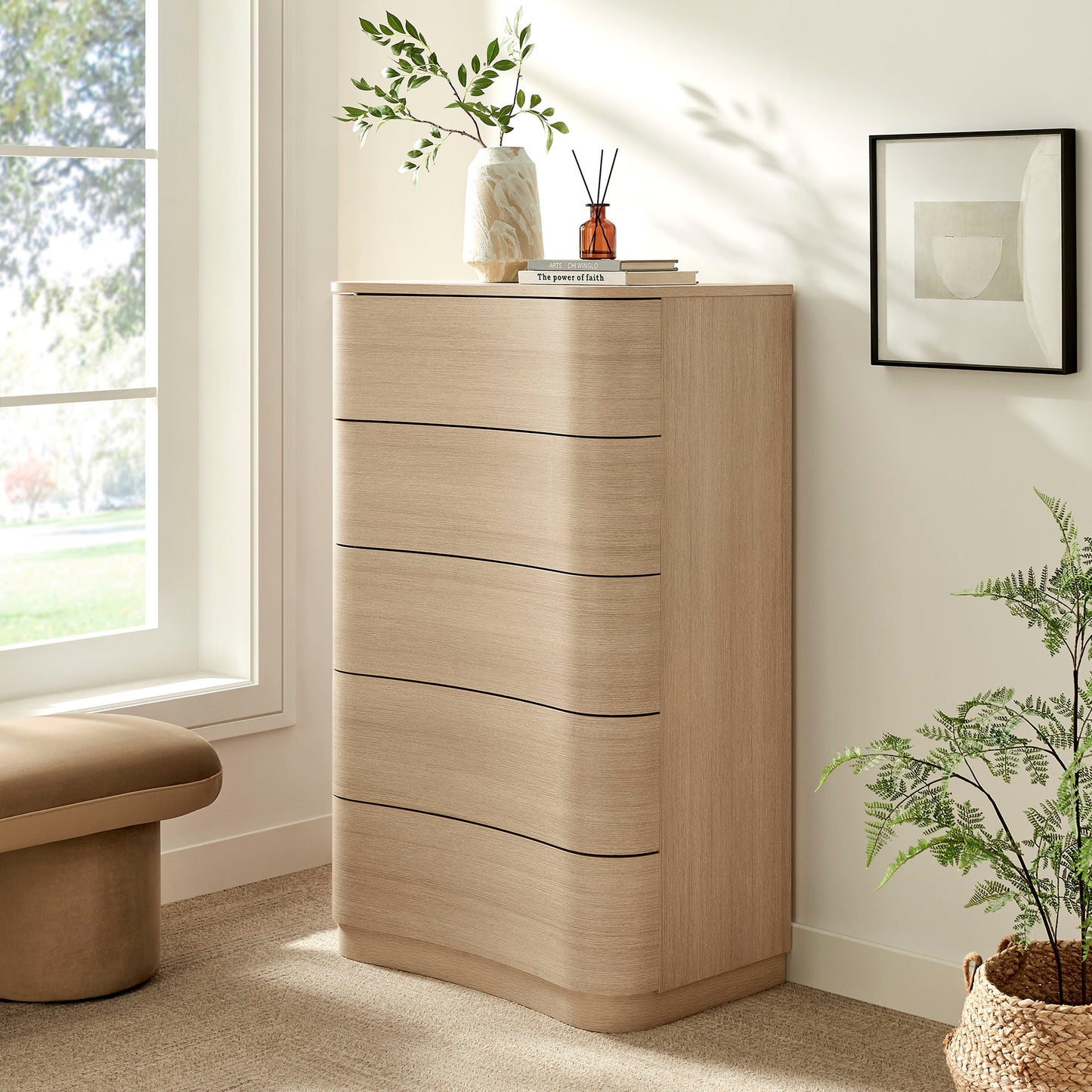 Mosaic 5-Drawer Curved Dresser Chest of Drawers in Brush Light Oak