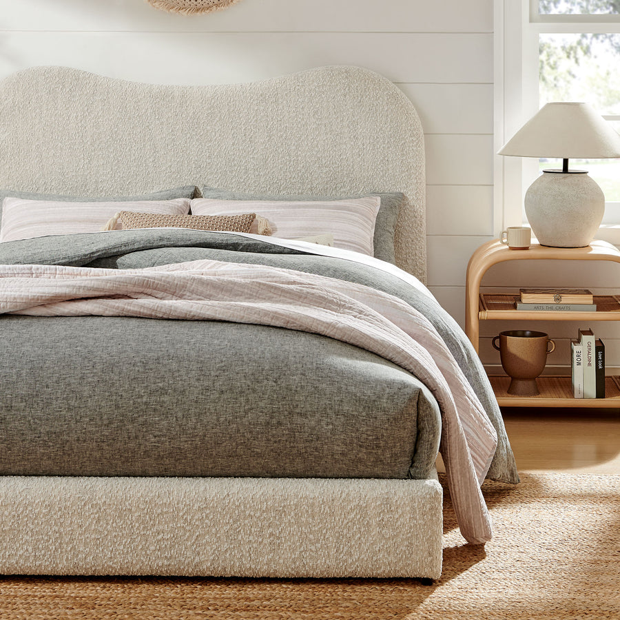 Birr Boucle Queen Platform Bed in Pearl