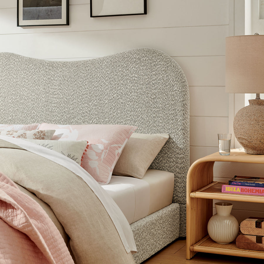 Birr Boucle Queen Platform Bed in Rock