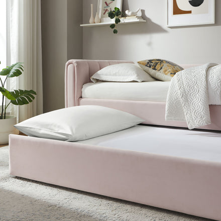 Veyla Channel Tufted Performance Velvet Twin Daybed With Trundle in Pink
